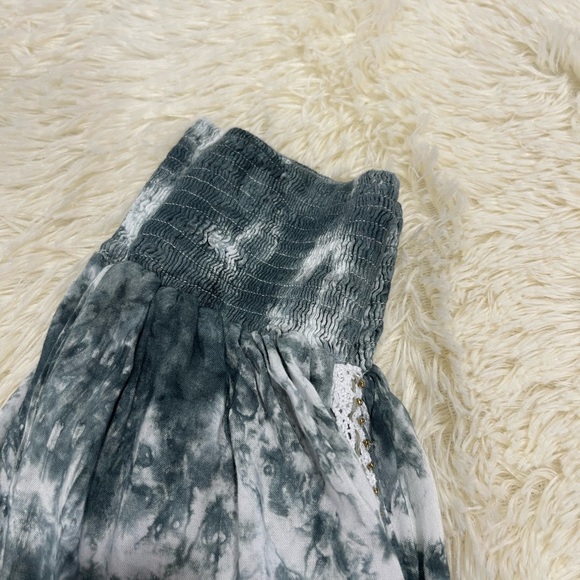 Stylish Gray Tie-Dye Women's Jumpsuit - Picture 6 of 8